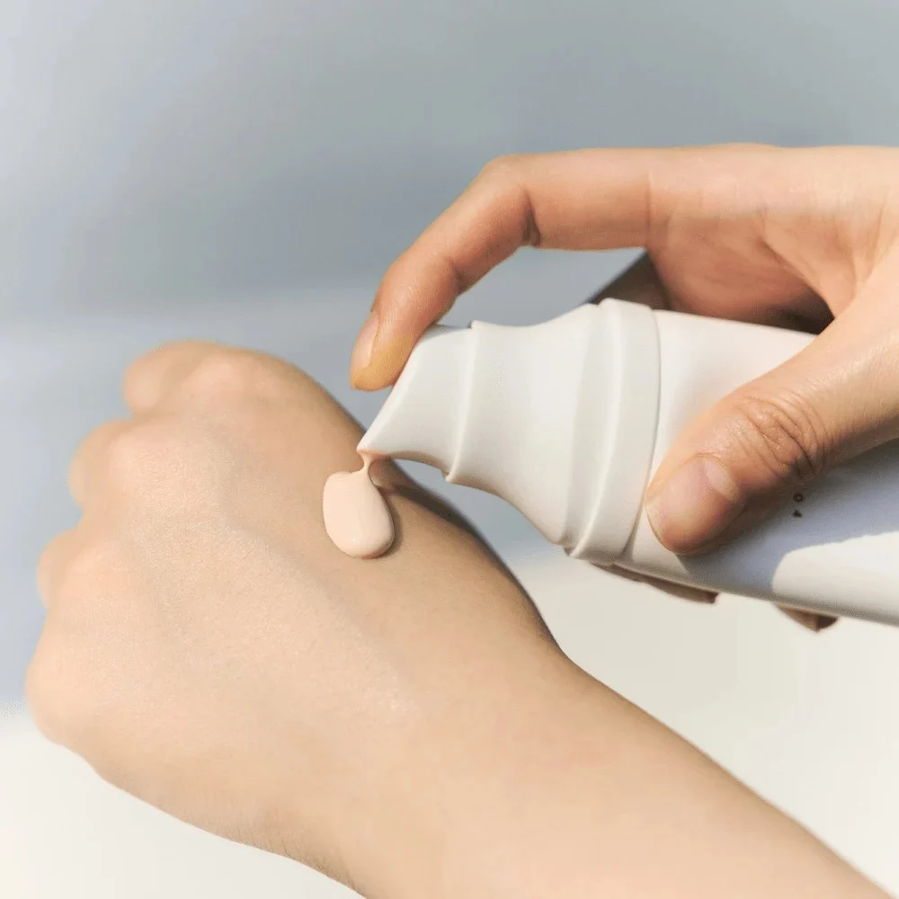 SKIN1004 Madagascar Centella Tone Brightening Tone-Up Sunscreen SPF50+ PA++++ 50ml thumbnail 2